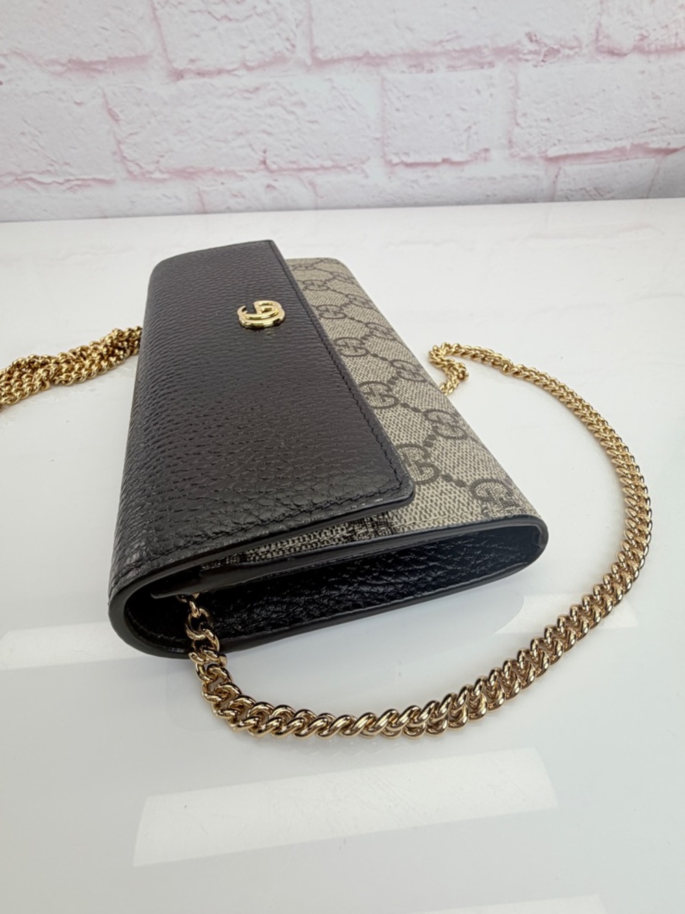 Gucci Bi-Color GG Marmont Wallet on a Chain - Picture 6 of 13